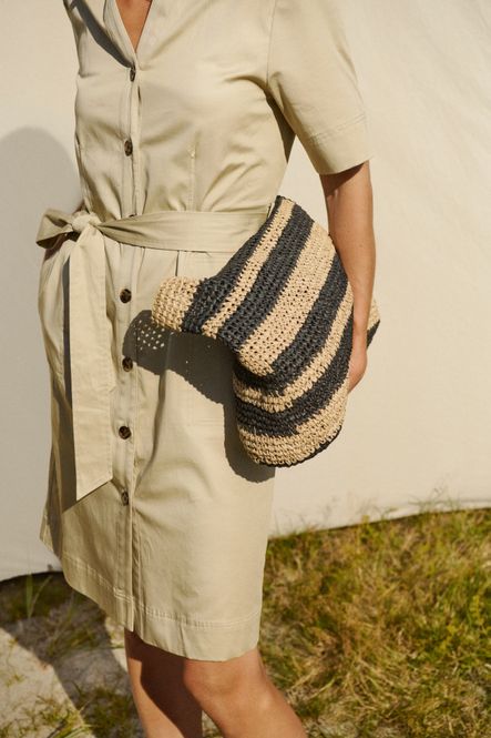 Hovedbilde Giorgia Strandveske Black and Nautral Stripe Part ...
